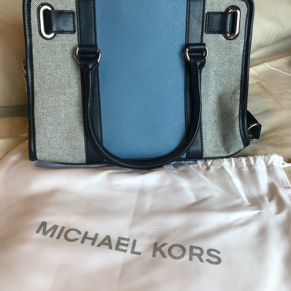 BRAND NEW Authentic Michael Kors purse w/wallet!!! - Picture 2 of 8